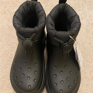 NWT  CROCS Stomp Puff Boots M7 / W9